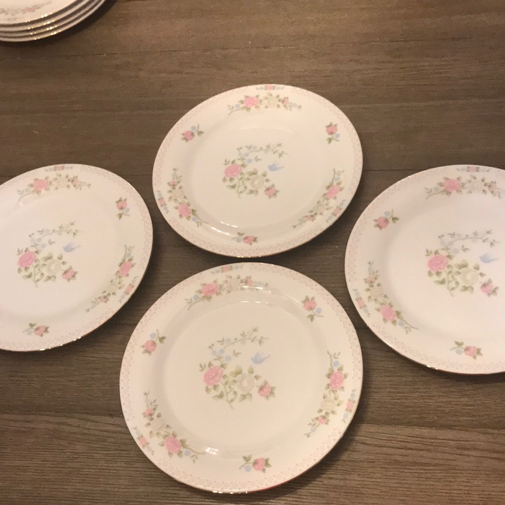 Crown Ming bird of paradise fine China 10 1/2” dinner plates set of 4 euc (a)